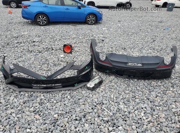1FATP8UH4J5115024 2018 FORD MUSTANG Black 