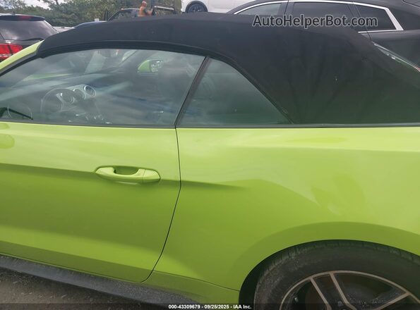 1FATP8UH4L5125734 2020 FORD MUSTANG Green Widok wnętrza 360 stopni