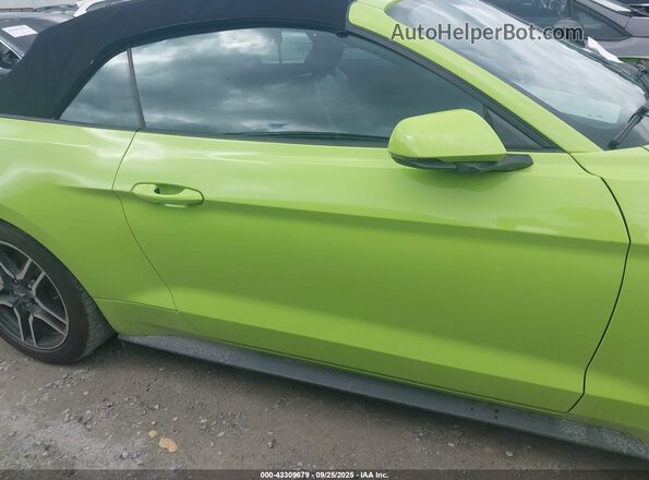 1FATP8UH4L5125734 2020 FORD MUSTANG Green Widok wnętrza z tyłu