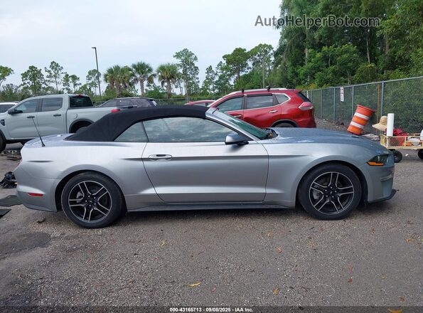 1FATP8UH4L5137723 2020 FORD MUSTANG Silver Vista interior trasera
