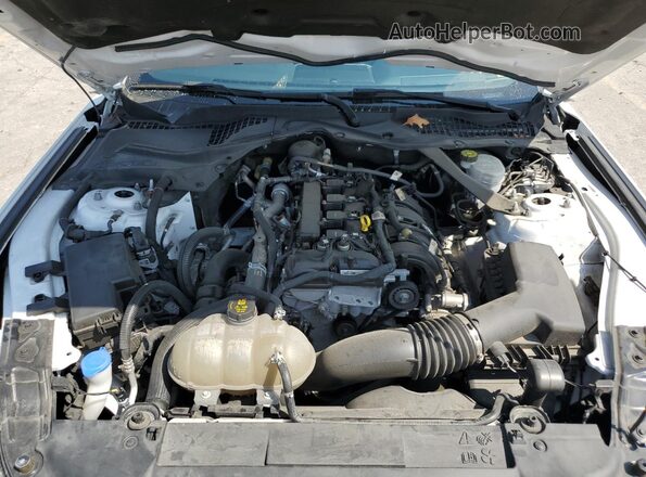 1FATP8UH7M5108122 2021 FORD MUSTANG White Вид задньої частини салону