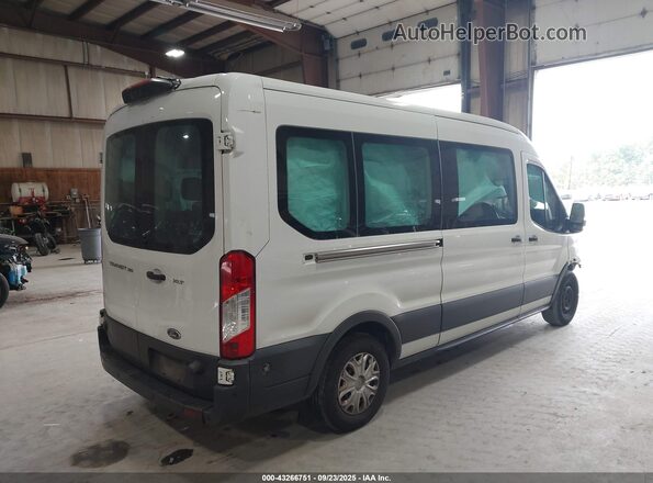 1FBAX2C8XLKA24462 2020 FORD PASSENGER White Tył prawy