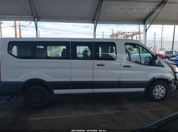 1FBAX2Y80LKA24530 2020 FORD PASSENGER White Вид задньої частини салону