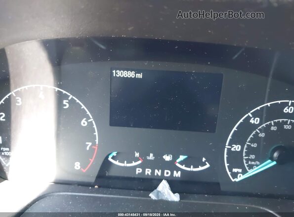 1FBAX2Y81MKA14767 2021 FORD PASSENGER White Widok tylnych siedzeń