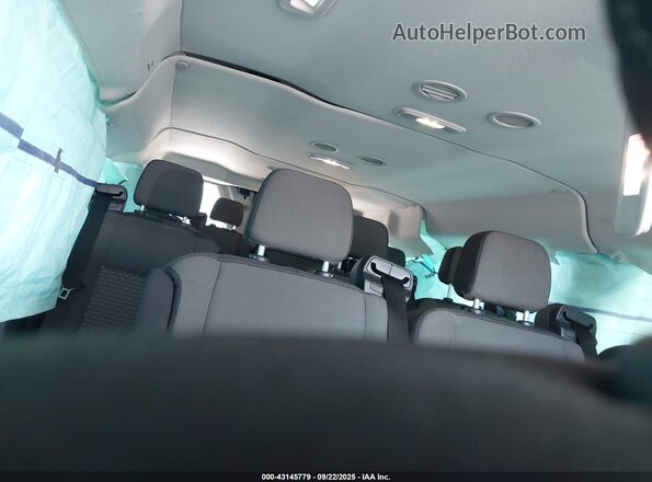1FBAX2Y84NKA04459 2022 FORD PASSENGER White Вид наклейки з VIN-кодом