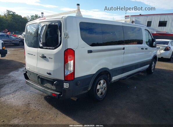 1FBAX2YG5LKA45932 2020 FORD PASSENGER White Задня права чверть