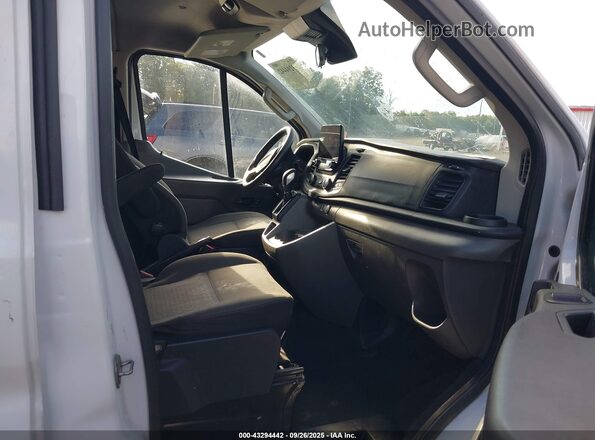 1FBAX2YG5LKA45932 2020 FORD PASSENGER White Вид салону спереду