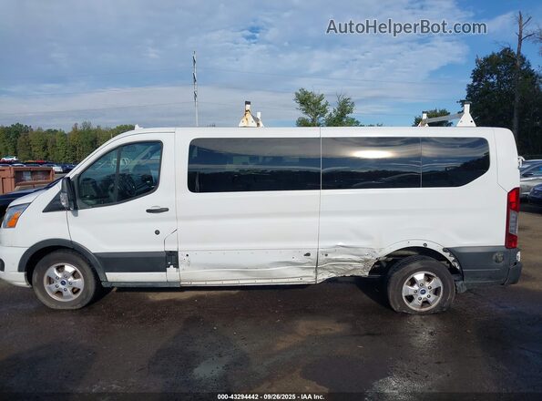 1FBAX2YG5LKA45932 2020 FORD PASSENGER White Вид задньої частини салону