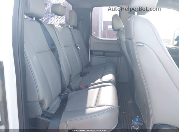 1FD7X2B6XLEC92119 2020 FORD F-250 White Vista de los asientos traseros