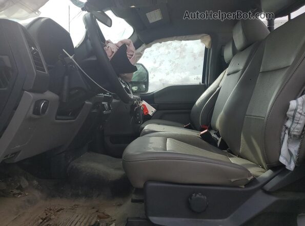 1FDBF2B66NED84649 2022 FORD F250 White Սալոնի դիմացի տեսք