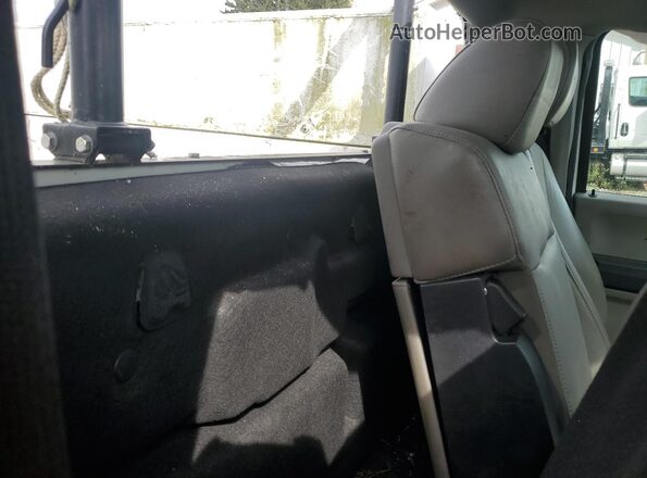 1FDBF2B66NED84649 2022 FORD F250 White Հետևի նստատեղերի տեսք