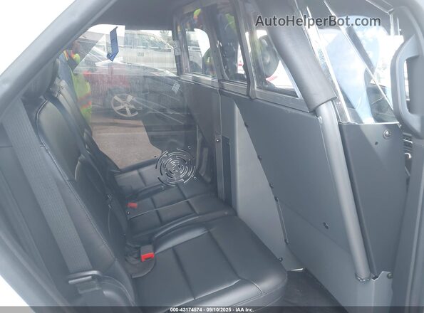 1FM5K8AB0MGB04480 2021 FORD POLICE INTERCEPTOR White Widok naklejki z numerem VIN