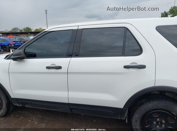1FM5K8AR8GGD35371 2016 FORD POLICE INTERCEPTOR White Vista interior de 360 grados