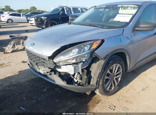 1FMCU0F68NUA06282 2022 FORD ESCAPE Silver Widok z przodu
