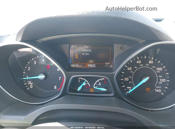 1FMCU0GD3JUB16308 2018 FORD ESCAPE White Vista de los asientos traseros