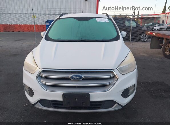 1FMCU0GD3JUB16308 2018 FORD ESCAPE White Vista frontal