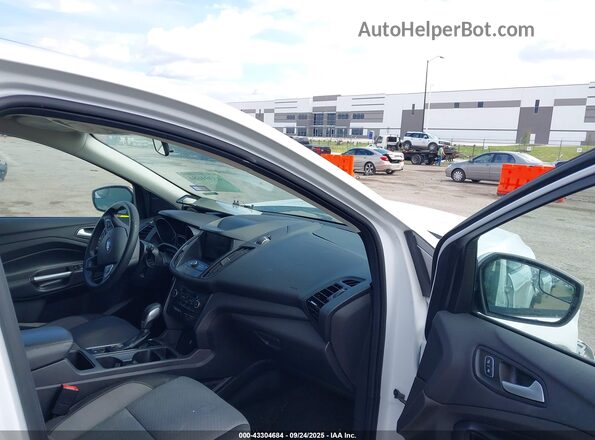 1FMCU0GD4KUA64978 2019 FORD ESCAPE White Front interior view