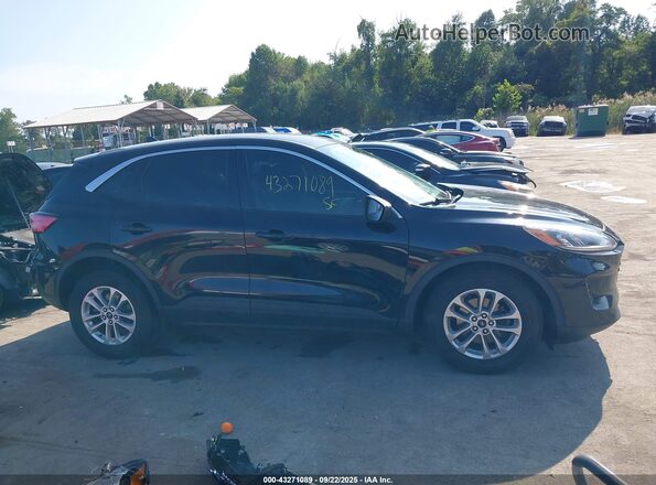 1FMCU9G62NUB37632 2022 FORD ESCAPE Черный Панорамный вид салона 360°