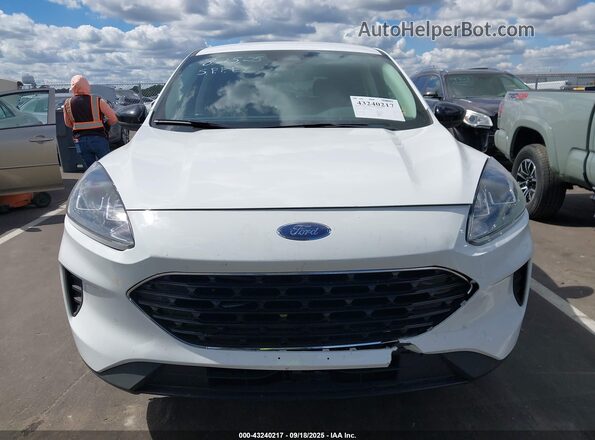 1FMCU9G69NUB92370 2022 FORD ESCAPE White Вид щитка приладів
