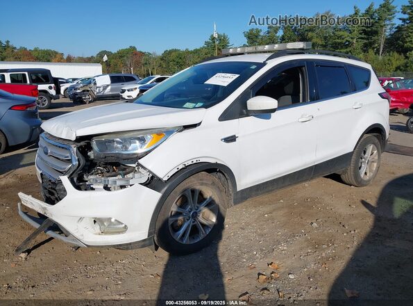 1FMCU9GD4JUB16483 2018 FORD ESCAPE Белый Передняя левая четверть