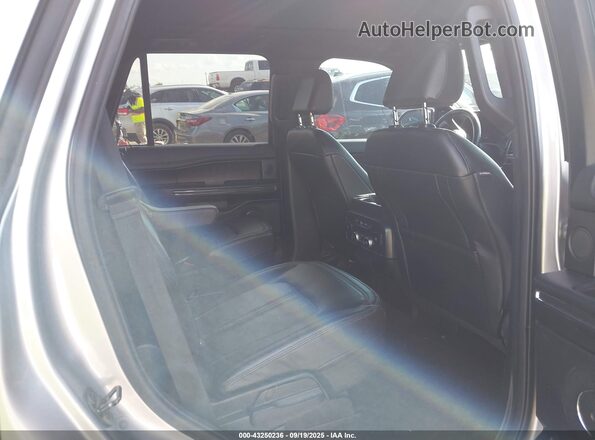 1FMJU1KT0MEA56014 2021 FORD EXPEDITION Silver VIN կոդի պիտակի տեսք
