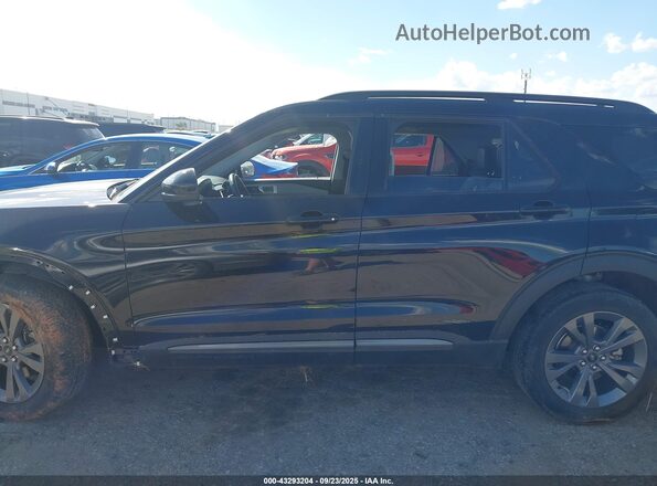 1FMSK7DH4NGC02099 2022 FORD FORD EXPLORER Black Widok wnętrza z tyłu