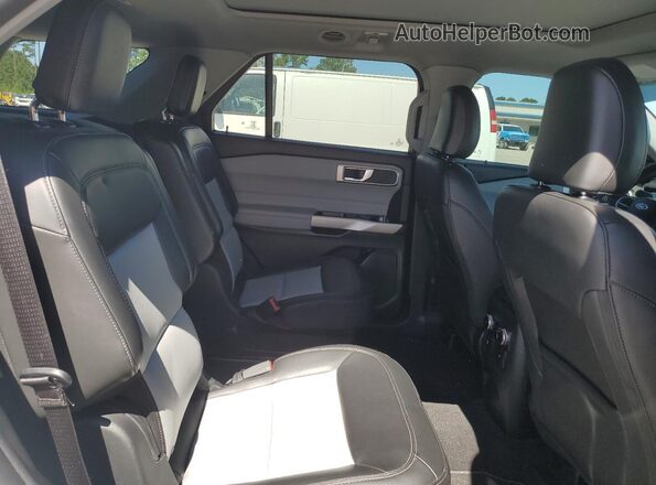 1FMSK8DH2RGA50318 2024 FORD FORD EXPLORER White Rear interior view