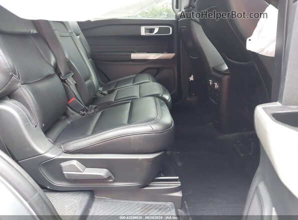 1FMSK8DHXLGC87002 2020 FORD FORD EXPLORER Silver Vista de la etiqueta del VIN