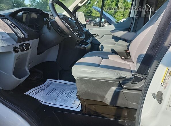 1FMZK1CM7HKA76963 2017 FORD TRANSIT-150 White წინა სალონის ხედი