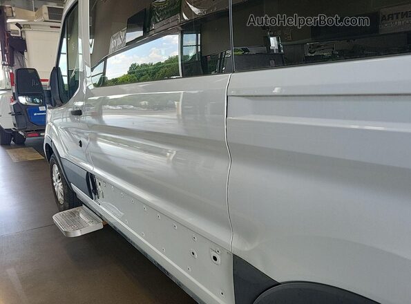 1FMZK1CM7HKA76963 2017 FORD TRANSIT-150 White 