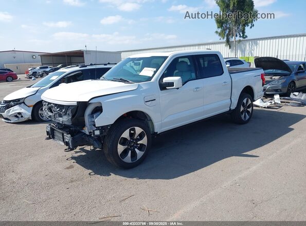 1FT6W1EV9PWG18668 2023 FORD F-150 LIGHTNING White Առջևի ձախ երեք քառորդ տեսարան