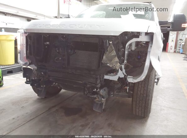 1FT7X2BA0PEC81614 2023 FORD F250 White წინა ხედი