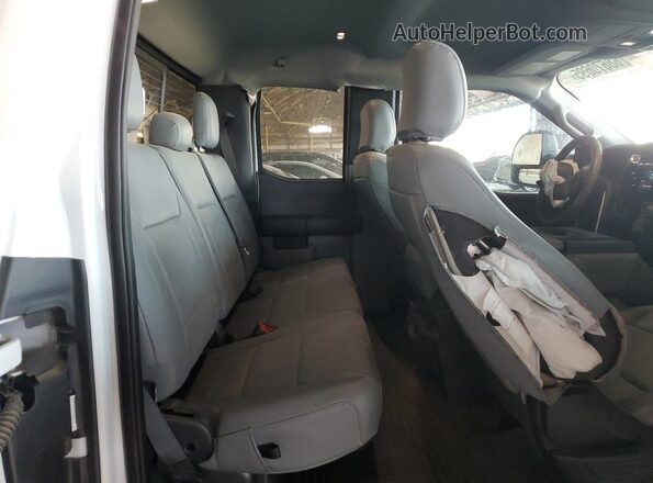 1FT7X2BT2RED06596 2024 FORD F250 White 