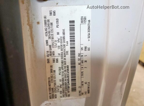 1FTBF2A69JEC25849 2018 FORD F250 Белый 