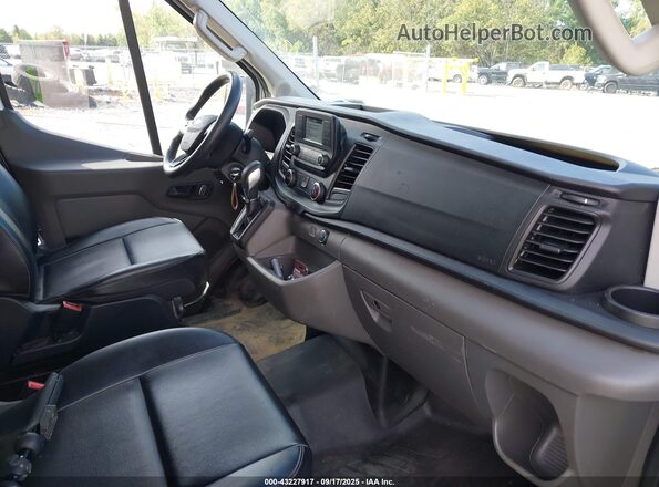 1FTBW3X83NKA66784 2022 FORD TRANSIT-350 White Widok wnętrza z przodu
