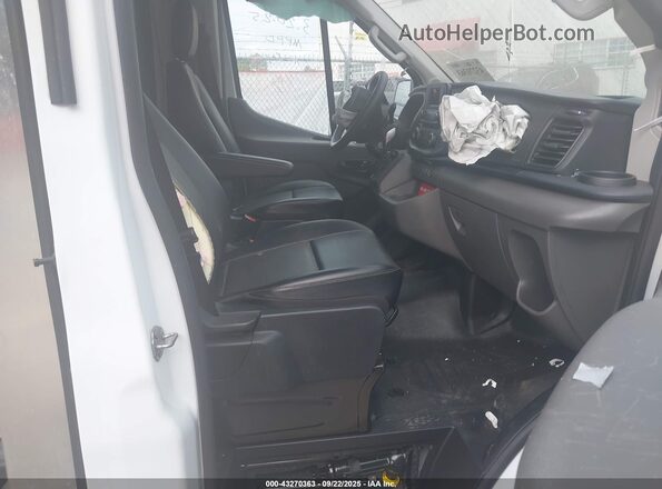 1FTBW9C80NKA31953 2022 FORD TRANSIT White Front interior view
