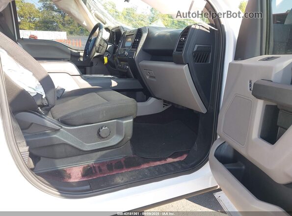 1FTEW1C43LKD59554 2020 FORD F150 White Вид салону спереду