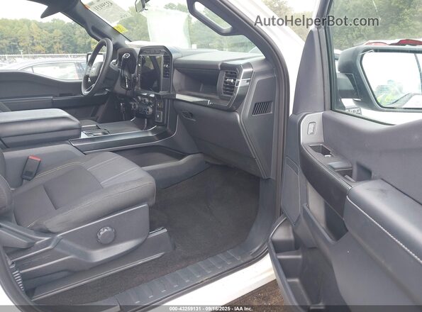 1FTEW2KP3RKE67859 2024 FORD F150 White Вид салону спереду