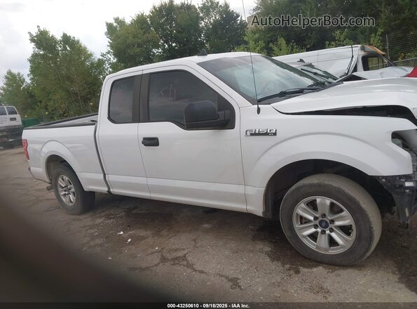1FTEX1CB1LKF57996 2020 FORD F150 White Панорамний вид салону 360°