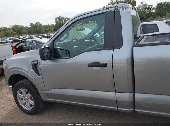 1FTMF1CB5NKE00263 2022 FORD F150 Серый Панорамный вид салона 360°