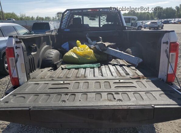 1FTRF3BT2JEC80460 2018 FORD F350 White 