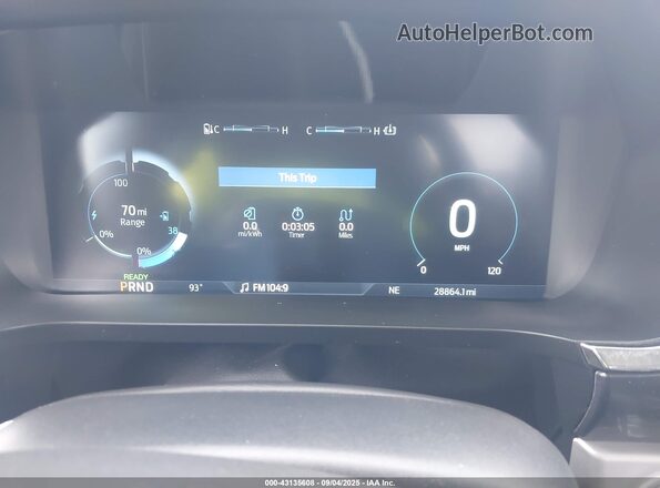 1FTVW1ELXPWG33562 2023 FORD F-150 LIGHTNING White Widok tylnych siedzeń
