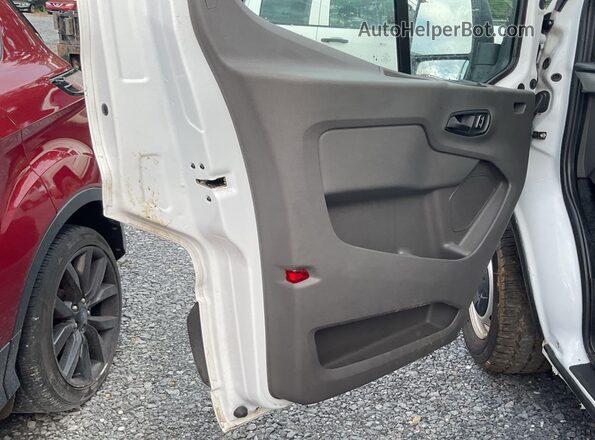 1FTYE1C88PKB28352 2023 FORD TRANSIT-150  Вид задней части салона