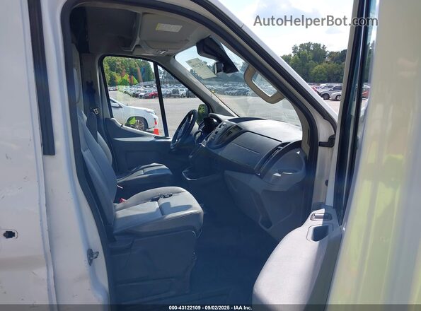 1FTYE2CM7HKB48340 2017 FORD TRANSIT-150 White Front interior view