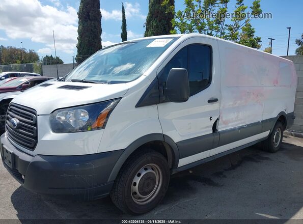 1FTYE2YM4HKA86582 2017 FORD TRANSIT-150 White Դիմացի տեսք