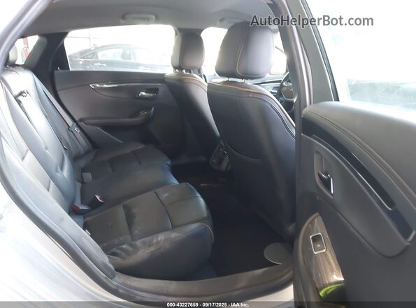 1G1105S34LU111360 2020 CHEVROLET IMPALA Silver Vista de la etiqueta del VIN