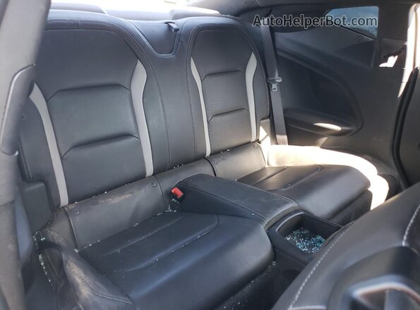 1G1FE1R74K0144499 2019 CHEVROLET CAMARO Gray Widok tylnych siedzeń