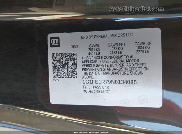 1G1FE1R79N0134085 2022 CHEVROLET CAMARO Black Engine compartment view