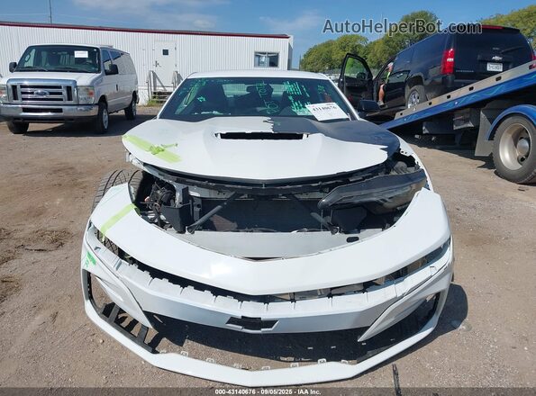 1G1FF1R75P0105022 2023 CHEVROLET CAMARO White Instrument cluster view