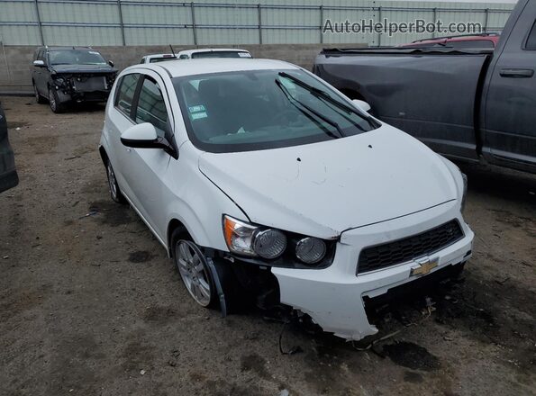 1G1JC6SH5G4103945 2016 CHEVROLET SONIC White Delantero derecho